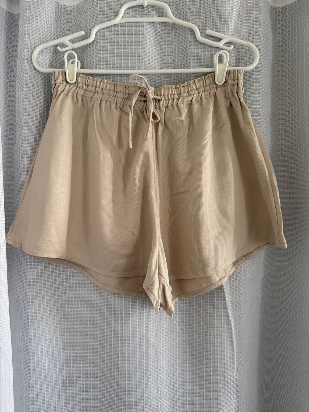 H&M Light Beige Shorts